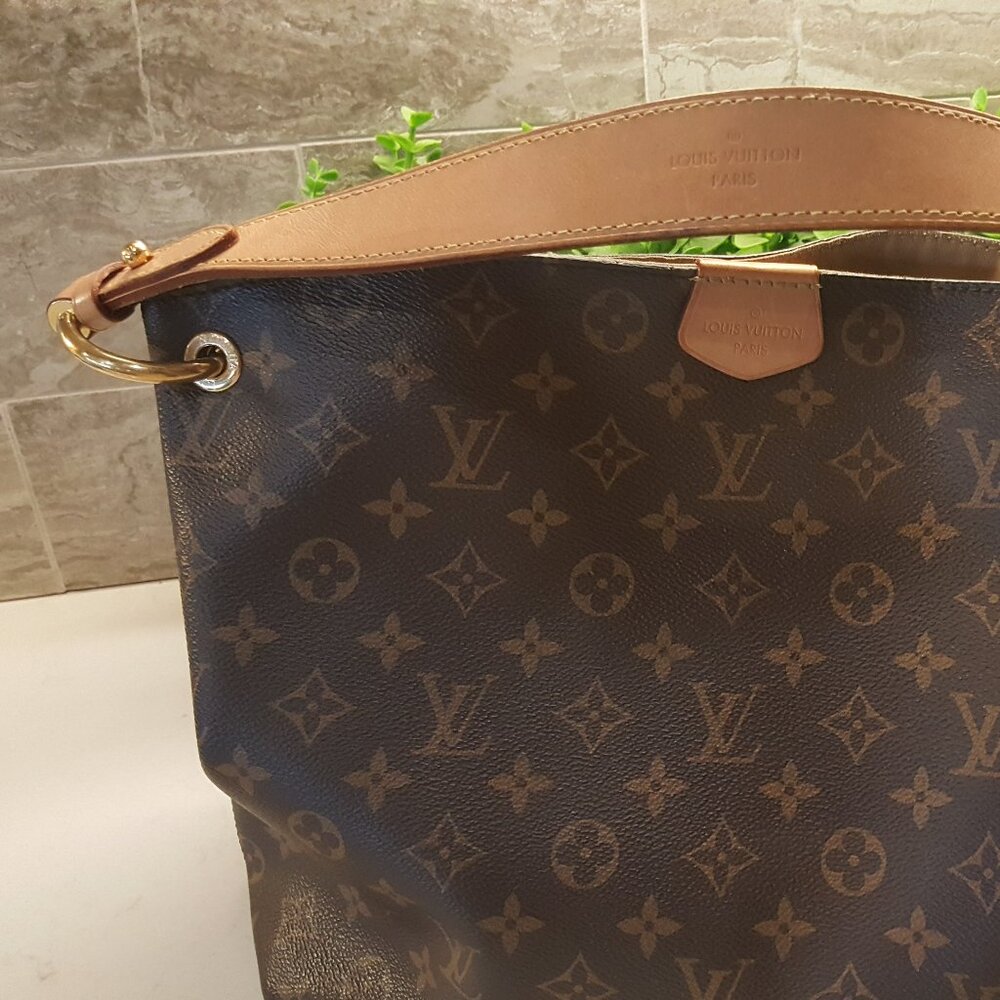 Authentic Louis Vuitton Graceful PM purse